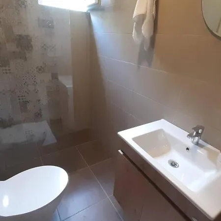 Konukevi Mia Becici - Sobe I *