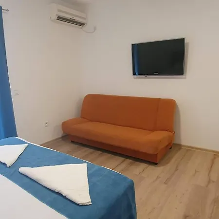 Konukevi Mia Becici - Sobe I Budva